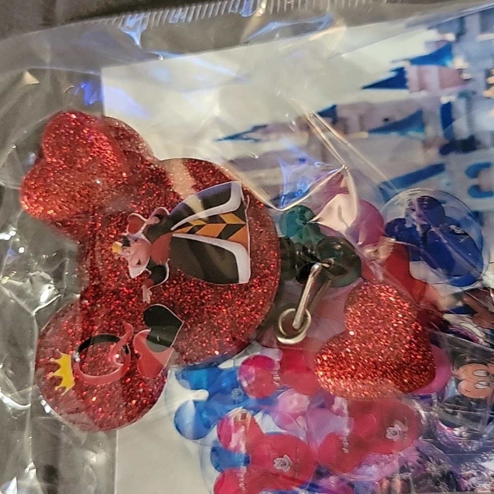 Badge reel